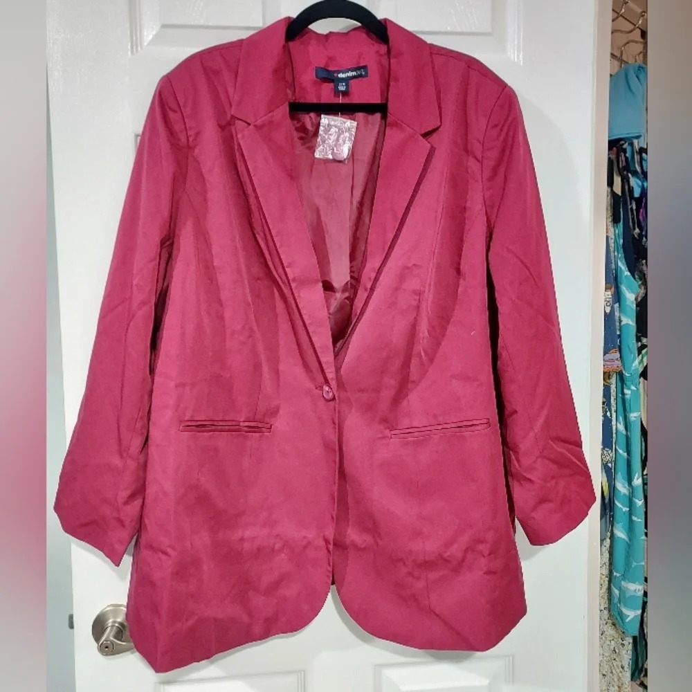 NWOT Denim 24/7 Magenta Pink Single Button Blazer in Size 22 W (Wide)